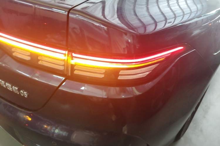 Used BYD Destroyer 05 2024 HONOR Edition DM-i 55KM Luxury Model Right Rear Taillight