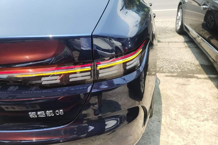 Used BYD Destroyer 05 2024 HONOR Edition DM-i 55KM Luxury Model Right Rear Taillight