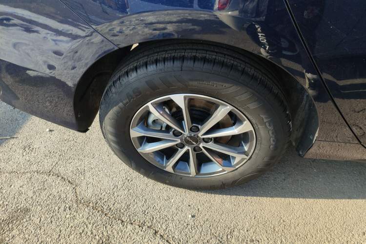 Used BYD Destroyer 05 2024 HONOR Edition DM-i 55KM Luxury Model Right Rear Wheel Hub