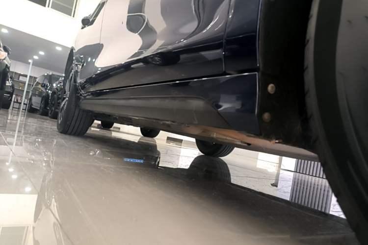 Used BYD Destroyer 05 2024 Honor Edition DM-i 120KM Luxury Model Right Side Sill
