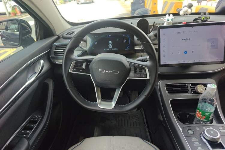 Used BYD Destroyer 05 2024 HONOR Edition DM-i 55KM Luxury Model Steering Wheel