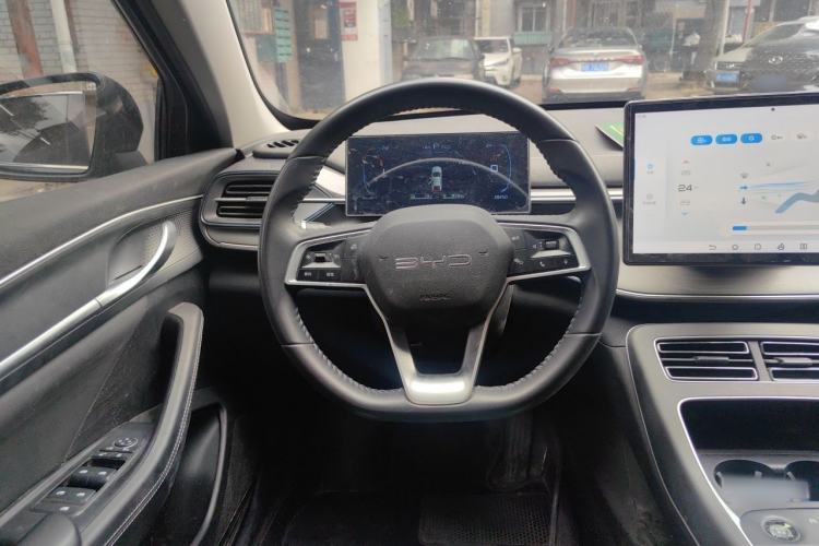 Used BYD Destroyer 05 2024 HONOR Edition DM-i 55KM Luxury Model Steering Wheel