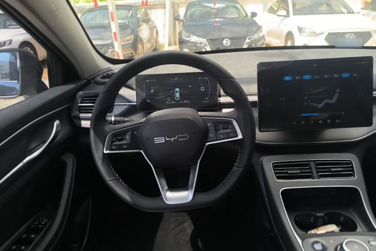 Used BYD Destroyer 05 2024 HONOR Edition DM-i 55KM Luxury Model Steering Wheel