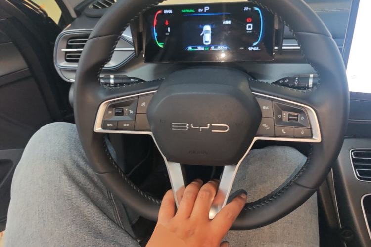 Used BYD Destroyer 05 2024 HONOR Edition DM-i 55KM Luxury Model Steering Wheel