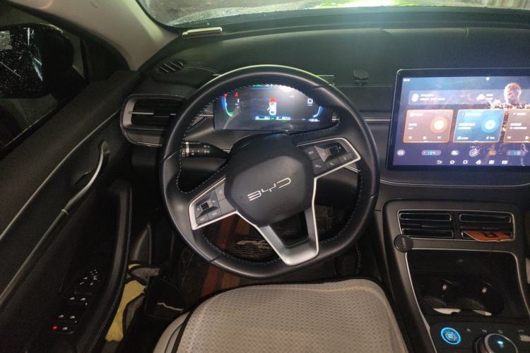 Used BYD Destroyer 05 2024 HONOR Edition DM-i 55KM Luxury Model Steering Wheel