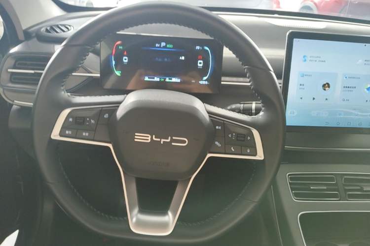 Used BYD Destroyer 05 2024 HONOR Edition DM-i 55KM Luxury Model Steering Wheel