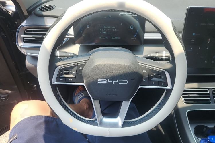 Used BYD Destroyer 05 2024 HONOR Edition DM-i 55KM Luxury Model Steering Wheel