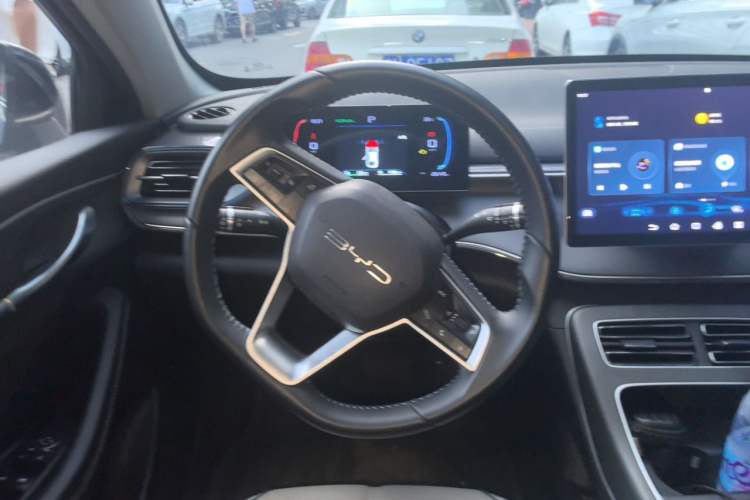 Used BYD Destroyer 05 2024 HONOR Edition DM-i 55KM Luxury Model Steering Wheel
