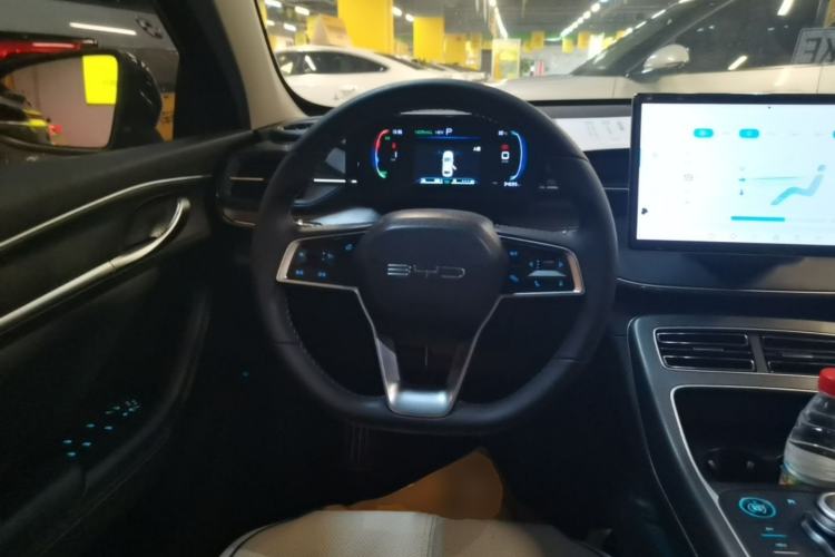 Used BYD Destroyer 05 2024 HONOR Edition DM-i 55KM Luxury Model Steering Wheel