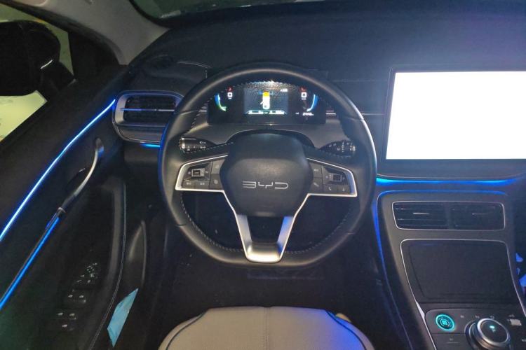 Used BYD Destroyer 05 2024 HONOR Edition DM-i 55KM Luxury Model Steering Wheel