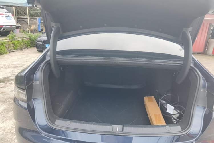 Used BYD Destroyer 05 2024 HONOR Edition DM-i 55KM Luxury Model Trunk