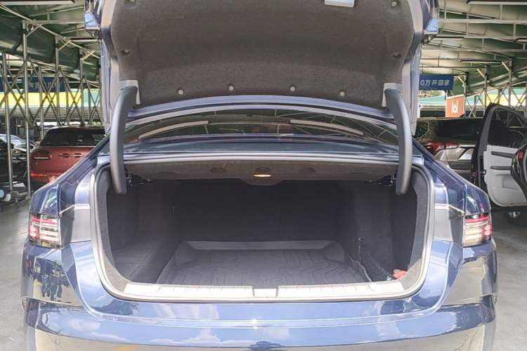 Used BYD Destroyer 05 2024 HONOR Edition DM-i 55KM Luxury Model Trunk