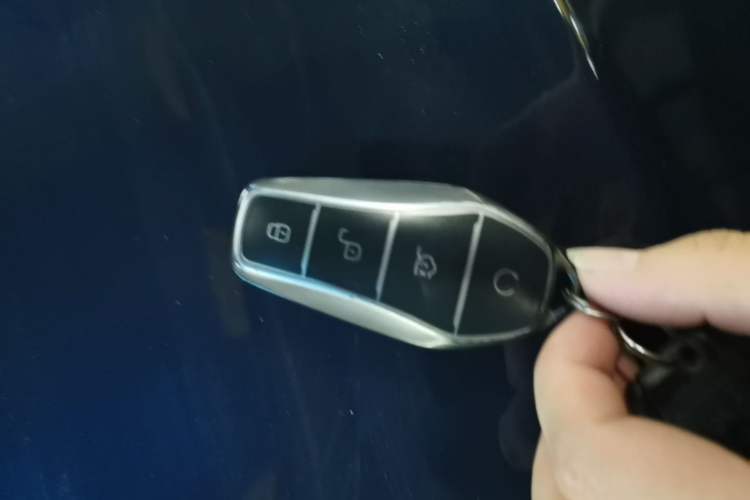 Used BYD Destroyer 05 2024 HONOR Edition DM-i 55KM Luxury Model Vehicle Key