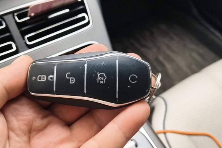 Used BYD Destroyer 05 2024 HONOR Edition DM-i 55KM Luxury Model Vehicle Key