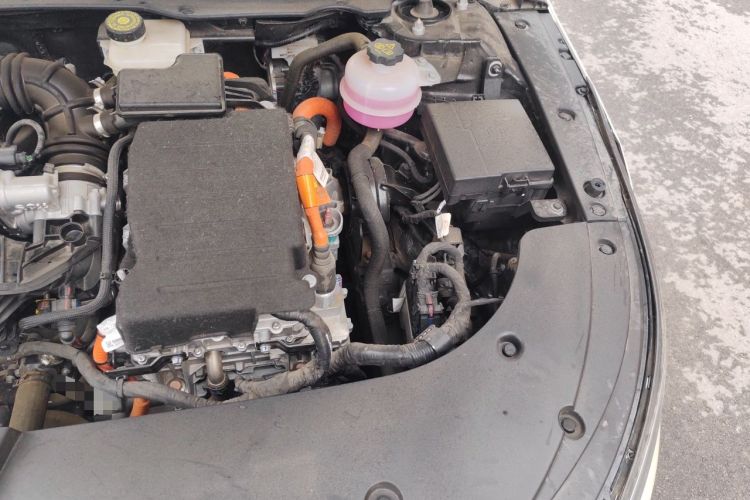 Used BYD Destroyer 05 2024 Honor Edition DM-i 120KM Luxury Model Engine Bay Left
