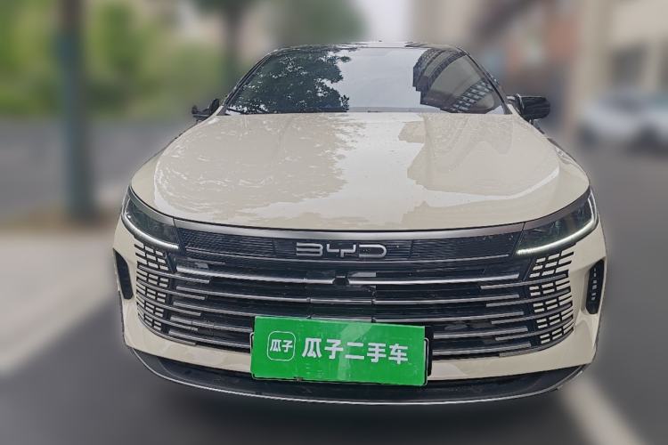 Used BYD Destroyer 05 2024 Honor Edition DM-i 120KM Luxury Model Front