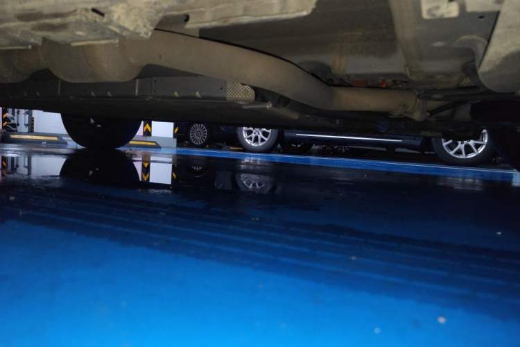 Used BYD Destroyer 05 2024 HONOR Edition DM-i 55KM Luxury Model Chassis Front Right
