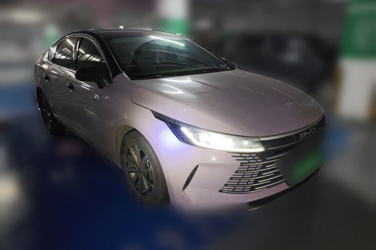 Used BYD Destroyer 05 2024 HONOR Edition DM-i 55KM Luxury Model Front Right 45 Deg