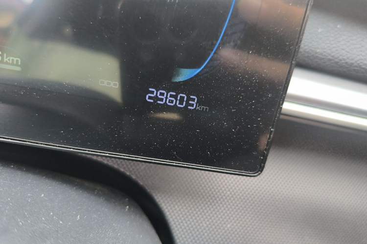Used BYD Destroyer 05 2024 HONOR Edition DM-i 55KM Luxury Model Odometer Close Up