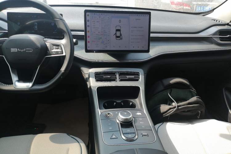 Used BYD Destroyer 05 2024 HONOR Edition DM-i 55KM Luxury Model Audio And AC Panel