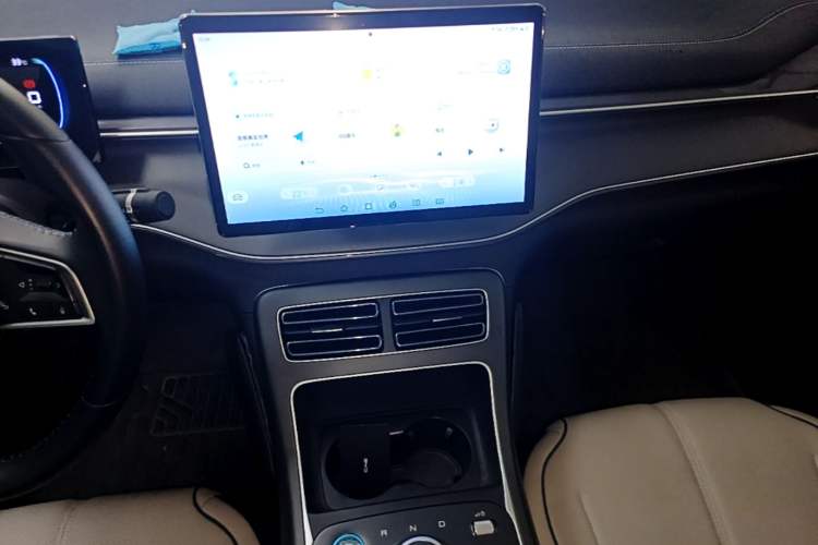 Used BYD Destroyer 05 2024 HONOR Edition DM-i 55KM Luxury Model Audio And AC Panel