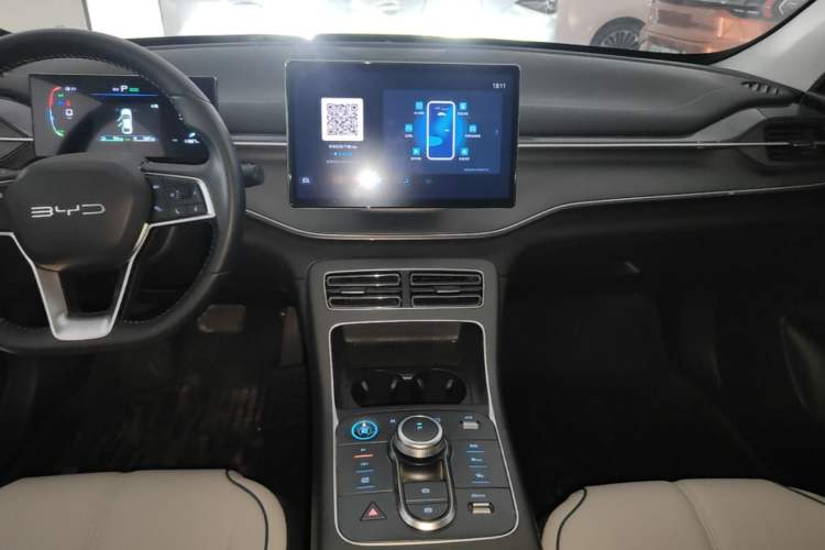 Used BYD Destroyer 05 2024 HONOR Edition DM-i 55KM Luxury Model Audio And AC Panel
