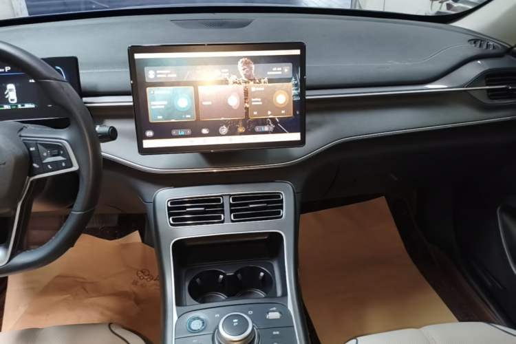 Used BYD Destroyer 05 2024 HONOR Edition DM-i 55KM Luxury Model Audio And AC Panel