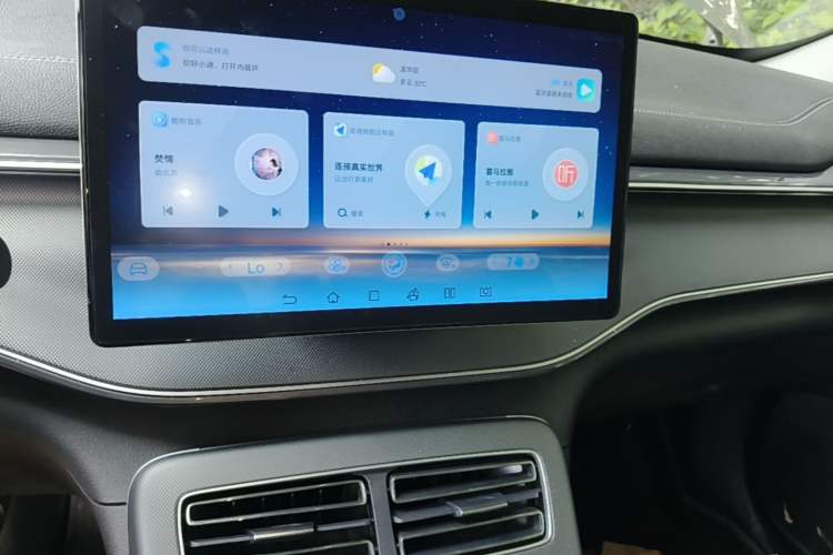 Used BYD Destroyer 05 2024 HONOR Edition DM-i 55KM Luxury Model Audio And AC Panel