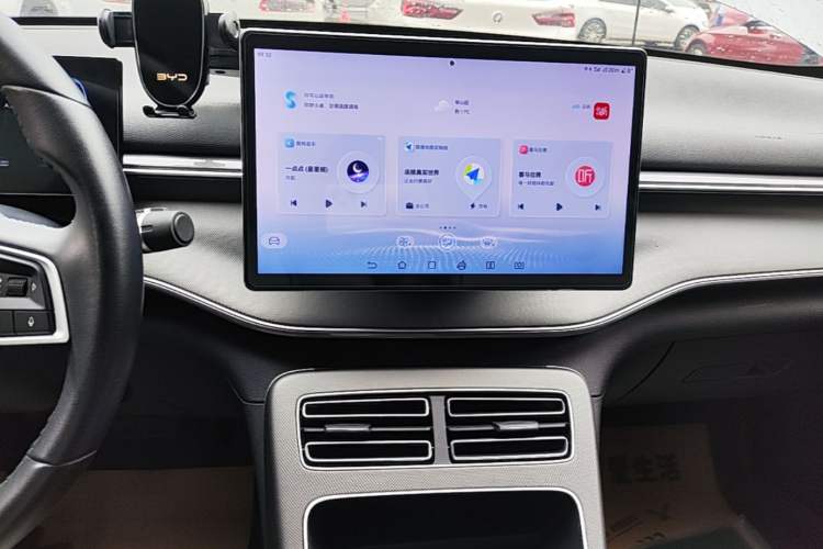 Used BYD Destroyer 05 2024 HONOR Edition DM-i 55KM Luxury Model Audio And AC Panel