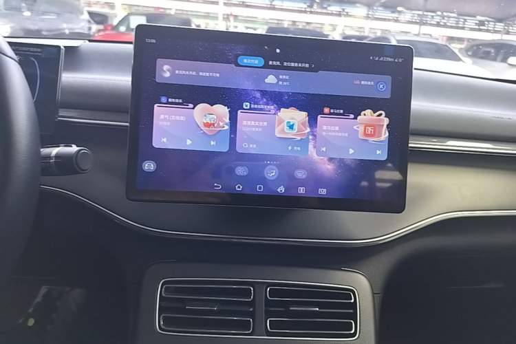Used BYD Destroyer 05 2024 HONOR Edition DM-i 55KM Luxury Model Audio And AC Panel