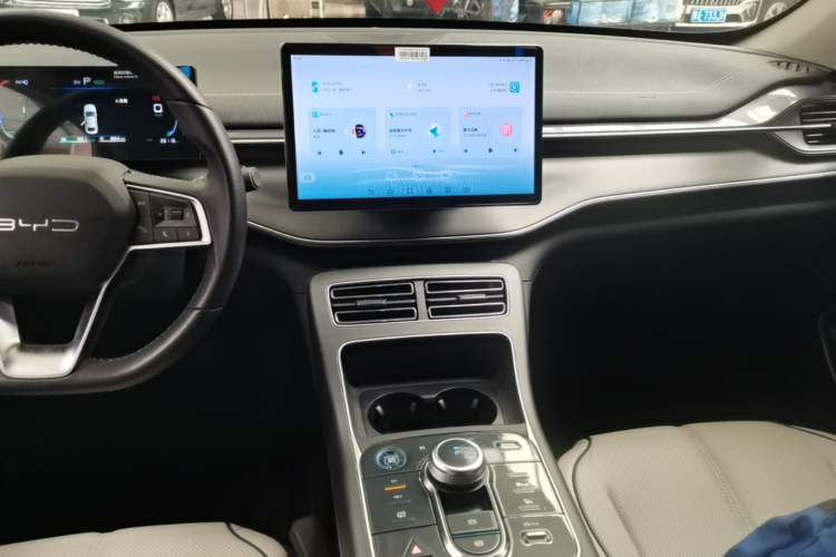 Used BYD Destroyer 05 2024 HONOR Edition DM-i 55KM Luxury Model Audio And AC Panel