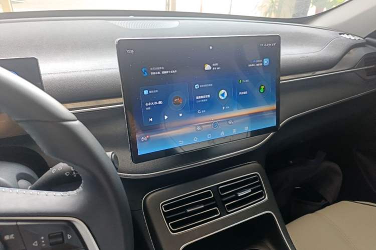 Used BYD Destroyer 05 2024 HONOR Edition DM-i 55KM Luxury Model Audio And AC Panel