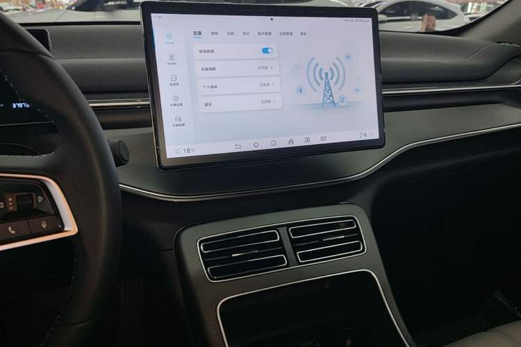 Used BYD Destroyer 05 2024 HONOR Edition DM-i 55KM Luxury Model Audio And AC Panel