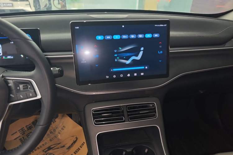 Used BYD Destroyer 05 2024 HONOR Edition DM-i 55KM Luxury Model Audio And AC Panel