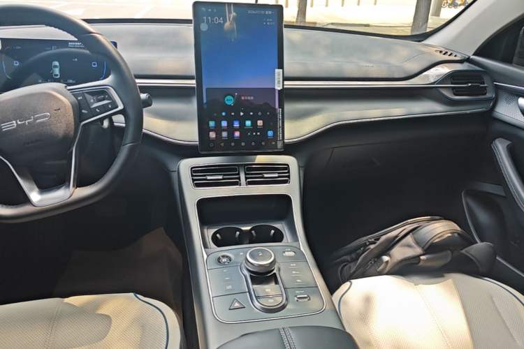 Used BYD Destroyer 05 2024 HONOR Edition DM-i 55KM Luxury Model Audio And AC Panel