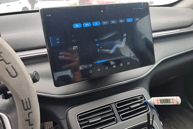 Used BYD Destroyer 05 2024 HONOR Edition DM-i 55KM Luxury Model Audio And AC Panel