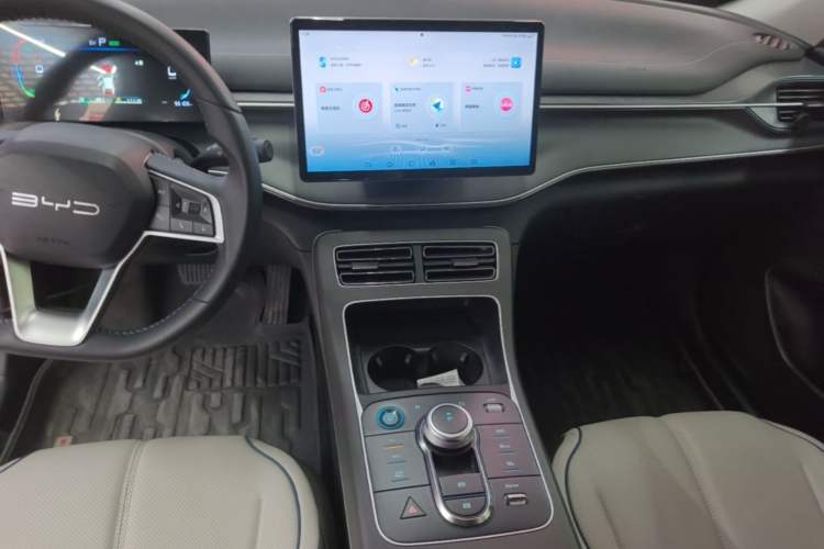 Used BYD Destroyer 05 2024 HONOR Edition DM-i 55KM Luxury Model Audio And AC Panel