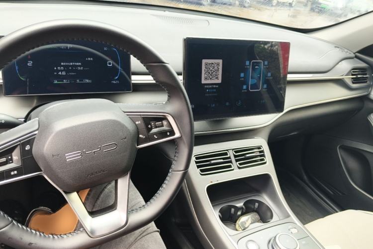 Used BYD Destroyer 05 2024 HONOR Edition DM-i 55KM Luxury Model Center Console