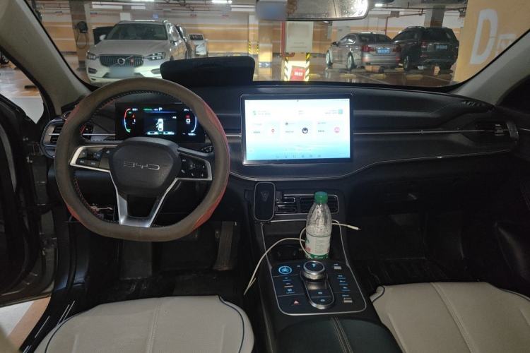 Used BYD Destroyer 05 2024 HONOR Edition DM-i 55KM Luxury Model Center Console
