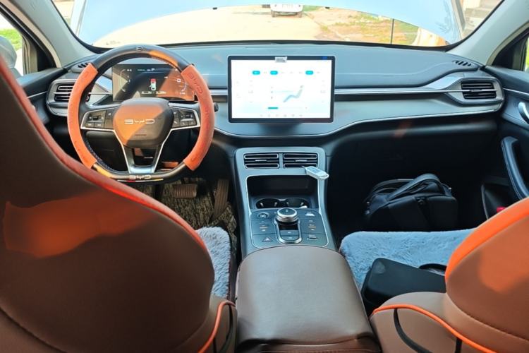 Used BYD Destroyer 05 2024 HONOR Edition DM-i 55KM Luxury Model Center Console
