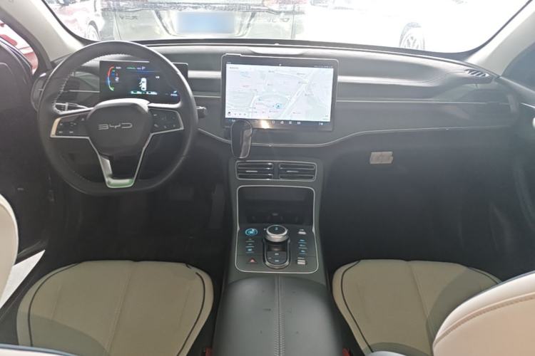 Used BYD Destroyer 05 2024 HONOR Edition DM-i 55KM Luxury Model Center Console