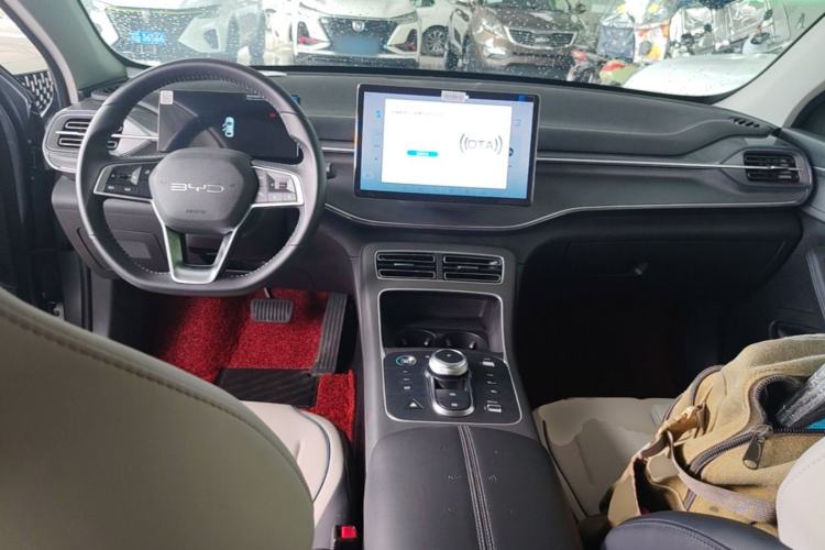 Used BYD Destroyer 05 2024 HONOR Edition DM-i 55KM Luxury Model Center Console