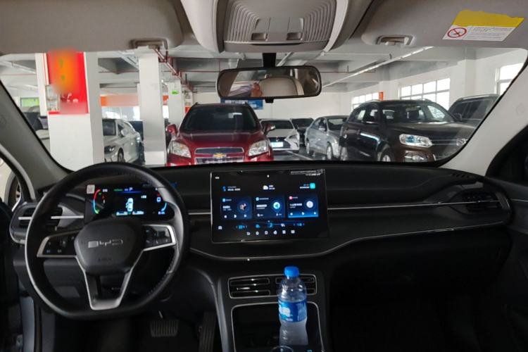 Used BYD Destroyer 05 2024 HONOR Edition DM-i 55KM Luxury Model Center Console
