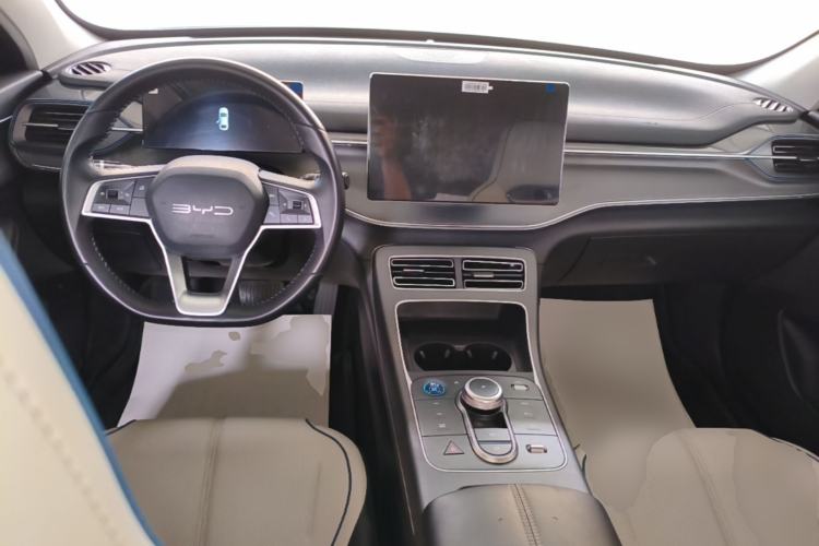 Used BYD Destroyer 05 2024 HONOR Edition DM-i 55KM Luxury Model Center Console