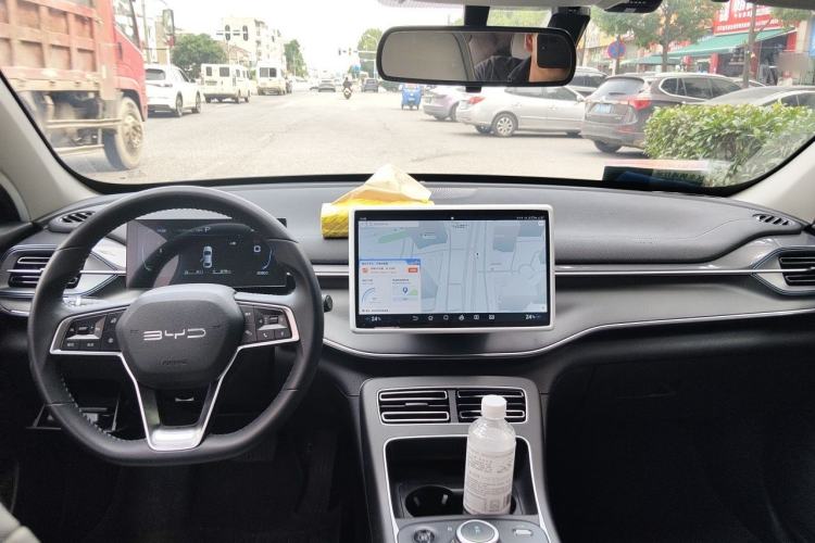 Used BYD Destroyer 05 2024 HONOR Edition DM-i 120KM Prestige Model Center Console