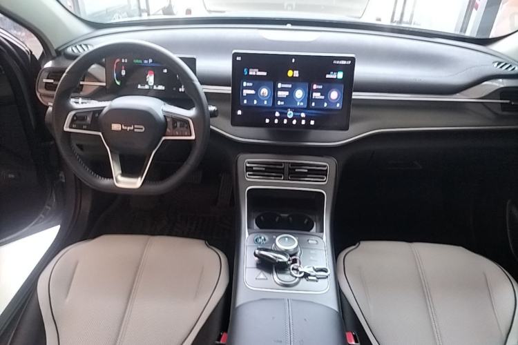 Used BYD Destroyer 05 2024 HONOR Edition DM-i 55KM Luxury Model Center Console
