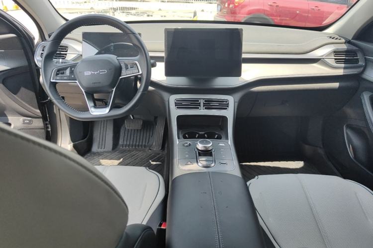 Used BYD Destroyer 05 2024 HONOR Edition DM-i 120KM Prestige Model Center Console