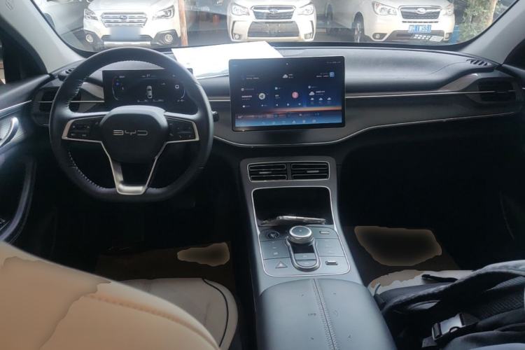 Used BYD Destroyer 05 2024 HONOR Edition DM-i 55KM Luxury Model Center Console
