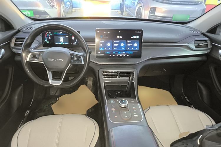 Used BYD Destroyer 05 2024 HONOR Edition DM-i 55KM Luxury Model Center Console