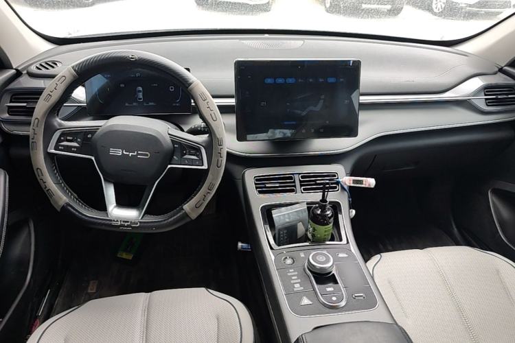 Used BYD Destroyer 05 2024 HONOR Edition DM-i 55KM Luxury Model Center Console